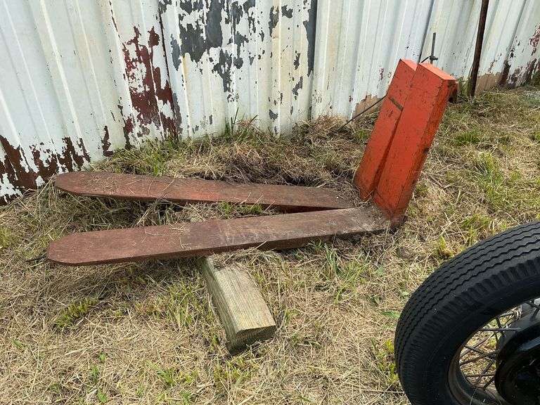 Pair of 48" pallet forks image