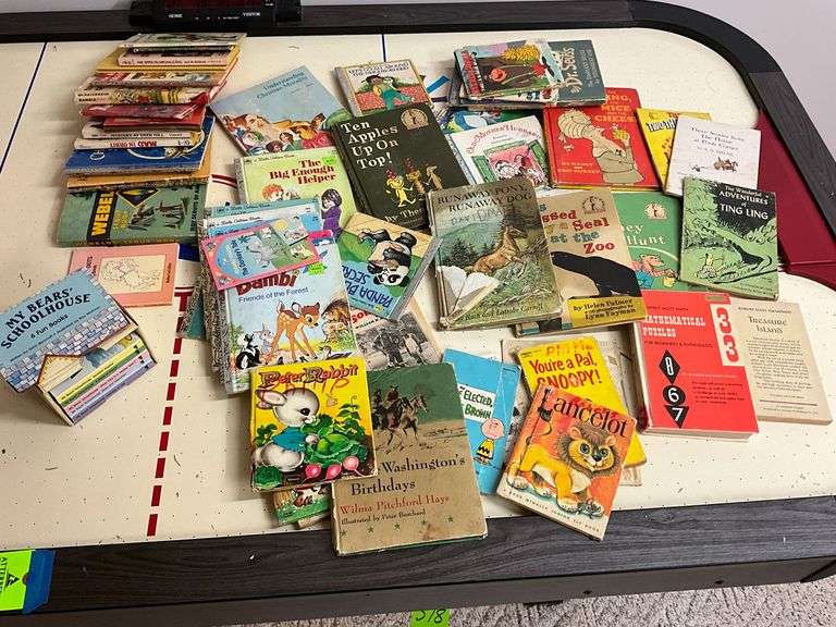 Children's books, Little Golden Books image