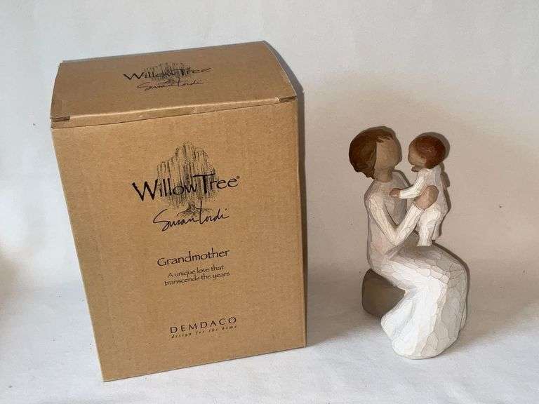 Willow Tree "Grandmother", 5 1/2" T image