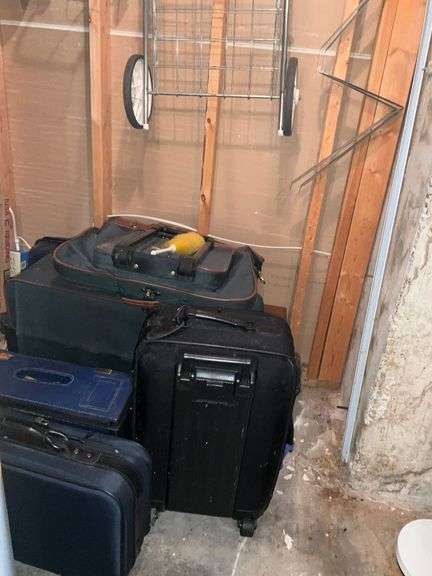 Luggage and luggage carriers image