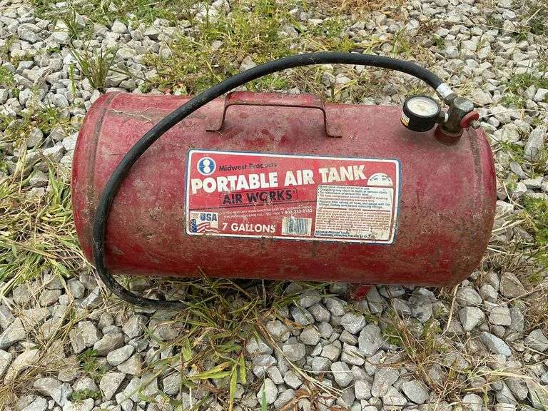 Midwest Products 7-gallon portable air tank image