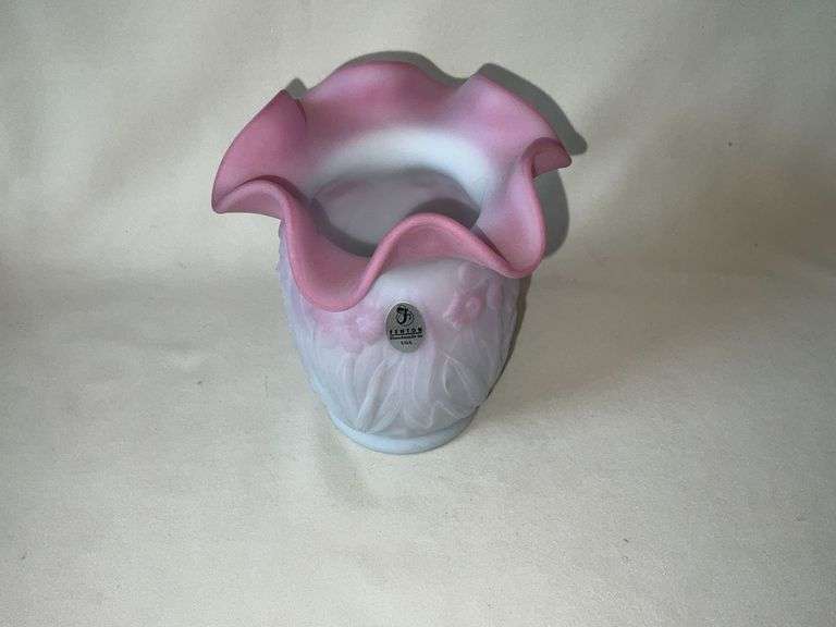 Fenton satin glass daffodil vase with sticker image