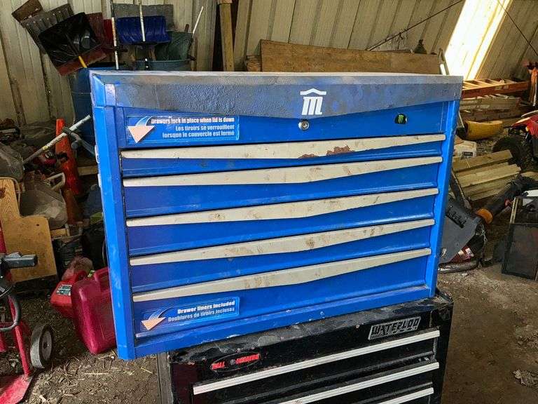MasterCraft tool chest, 30" W x 16" D x 21" T image