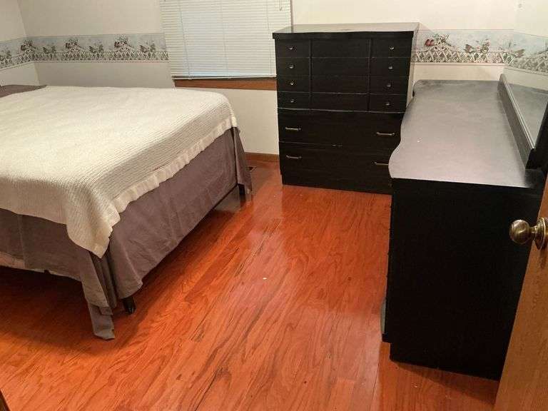 Bedroom set, queen bed with double pillowtop mattress 13" deep image