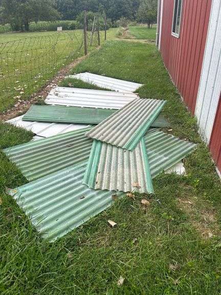 Plastic & metal corrugated panels image
