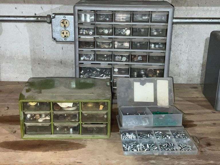 Bolt caddies and organizers image