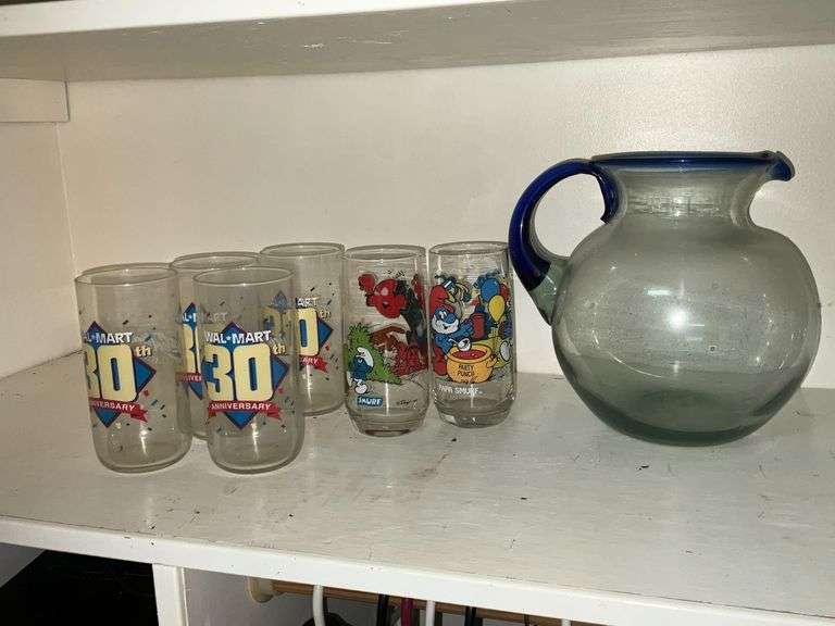 4 Wal-Mart 30th anniversary glasses, Smurf glass image