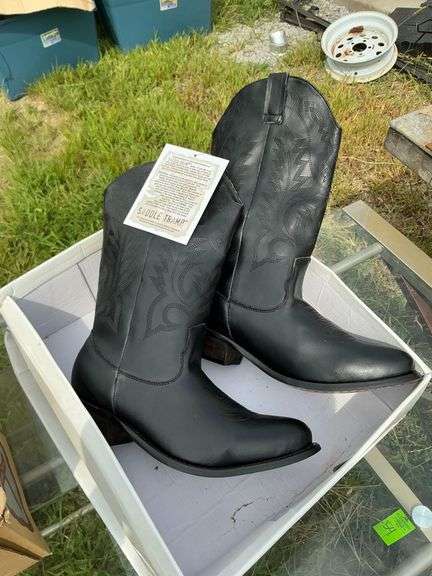 NWT saddle tramp boots image
