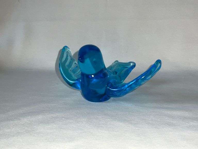 Soaring Bluebird Titan Art Glass image