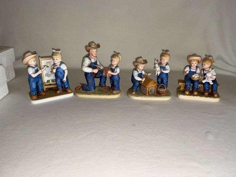 "Denim Days" figurines image