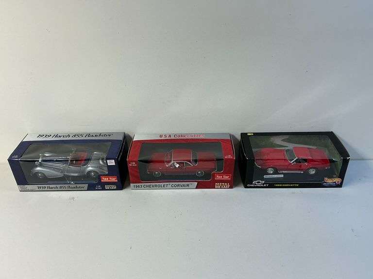 SunStar 1/18 scale 1963 Chevrolet Corvair and 1939 Horch 855 Roadster image