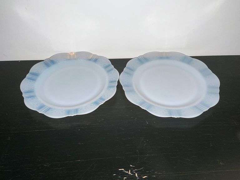 American Sweetheart pair of plates, 10" W image