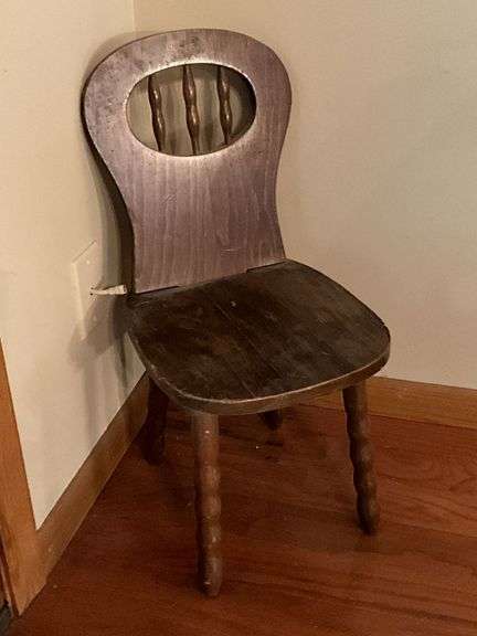 Child's chair image