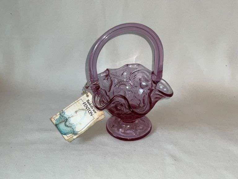 Fuchsia Pink Fenton basket with applied handle, paper tag image