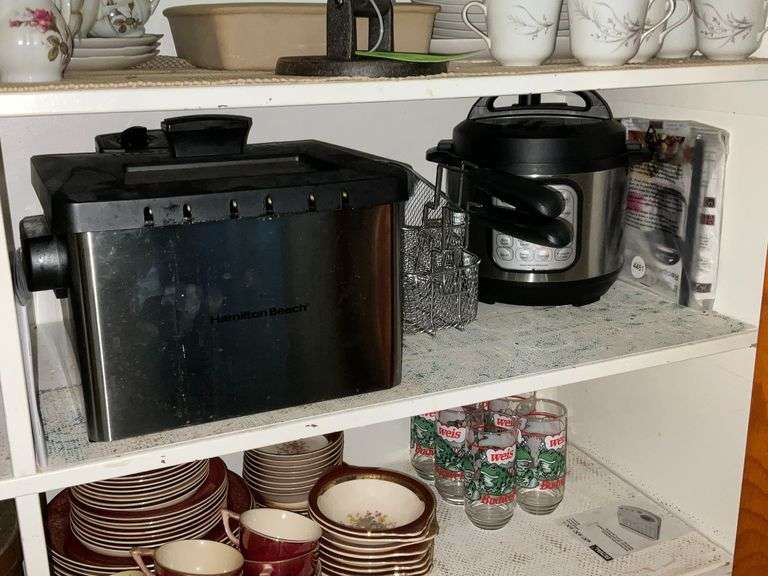Hamilton Beach deep fryer and Instapot image