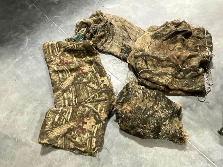 4 pieces of camo netting image