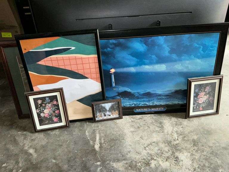 Framed artwork and prints image