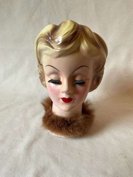 Enesco lady head vase, faux fur collar image