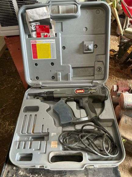 Senco Duraspin screw gun, case and instructions image