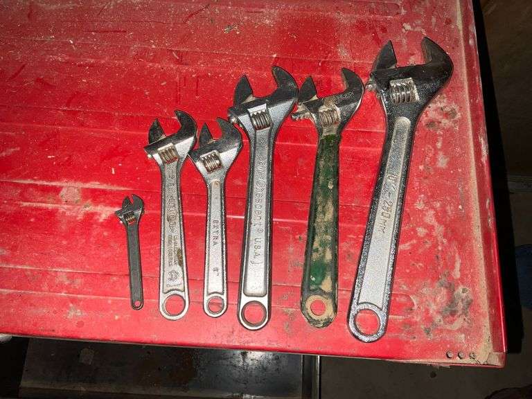 Adjustable wrenches up to 10" image