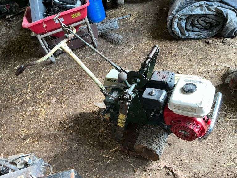 Ryan sod cutter Honda 6.5 hp engine image