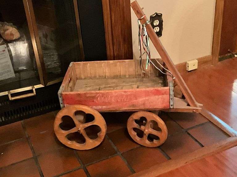 Coca-Cola wooden wagon image