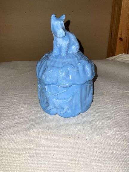 Flying Crow slag glass powder box image