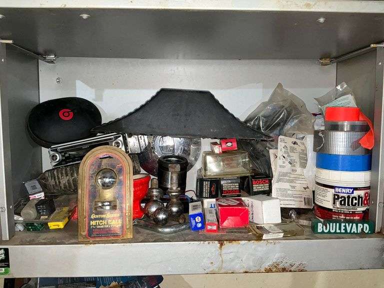Automotive supplies, hitch balls, Sony CD player image