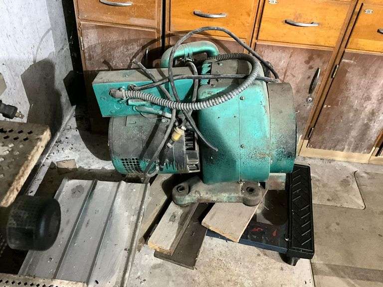 Onan generator, no ends on the cords image