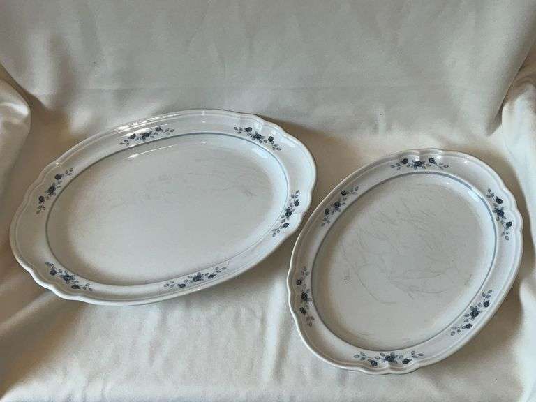 Pair of Pfaltzgraff Poetry Glossy serving platters image