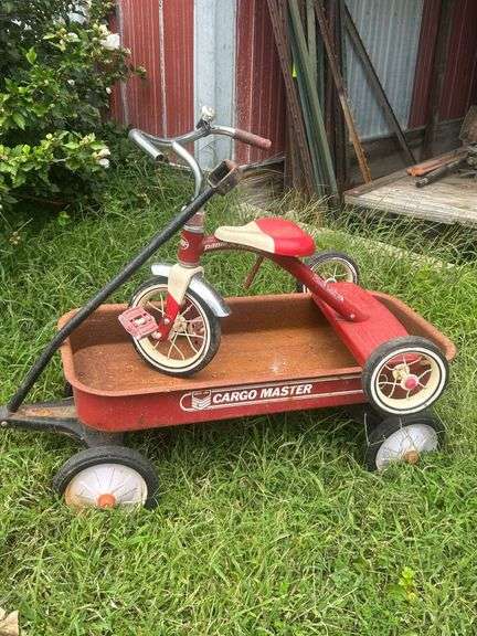 Cargo Master Wagon & Radio Flyer Tricycle image
