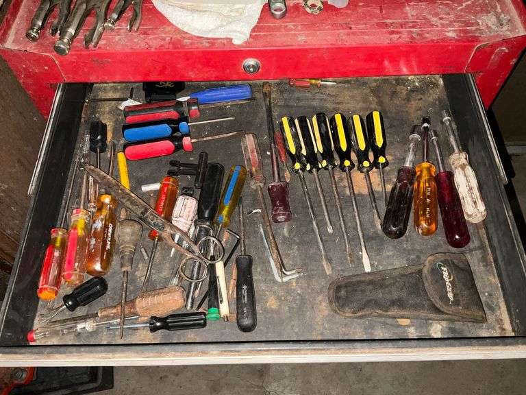 Screwdrivers, nut drivers, etc. image