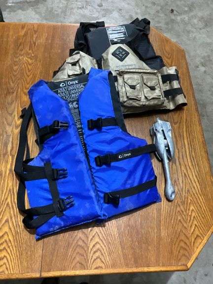 Folding anchor, 2 life vest XL and adult universal image