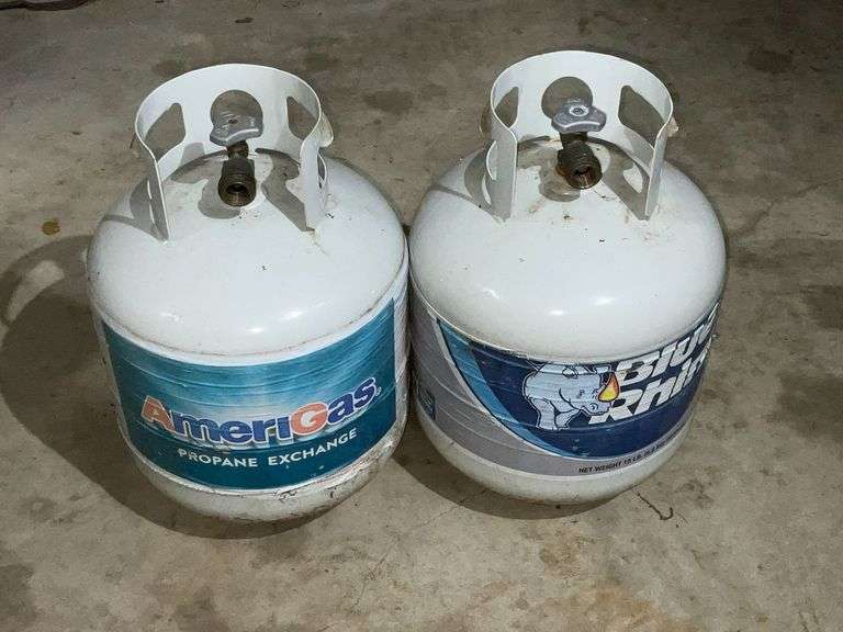 Pair of 15 lb. propane tanks image