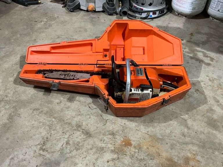 Stihl PARTS ONLY 028WB chainsaw, 18" bar with case image