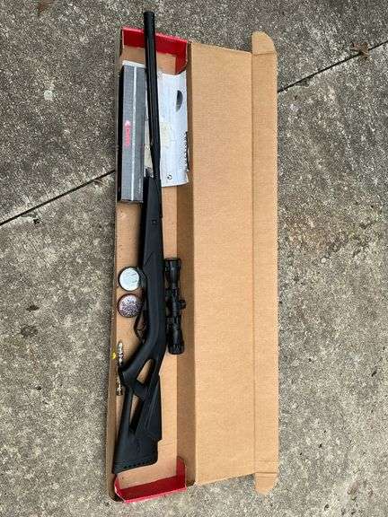 Gamo Rocket .177 caliber pellet rifle, 1250 FPS, some pitting on the barrel, SN: 04-1C-139497-15 image