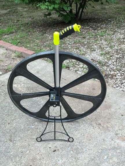 Meter-Man by Komelon measuring wheel image