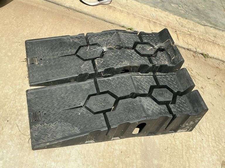 Rhino ramps image