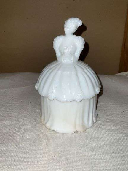 Flying Crow slag glass powder box image