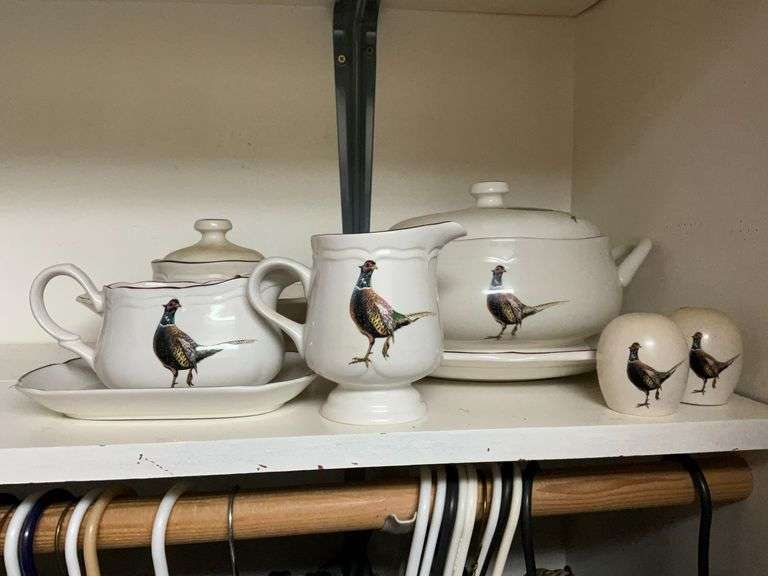 Stanhome Exclusive Pheasant serving dishes image