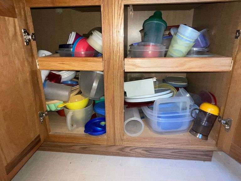 Assortment of plasticware image