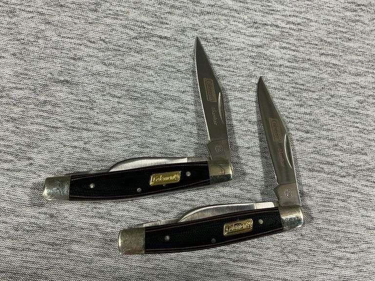 Pair of Coleman Cherokee 3-blade pocket knives image