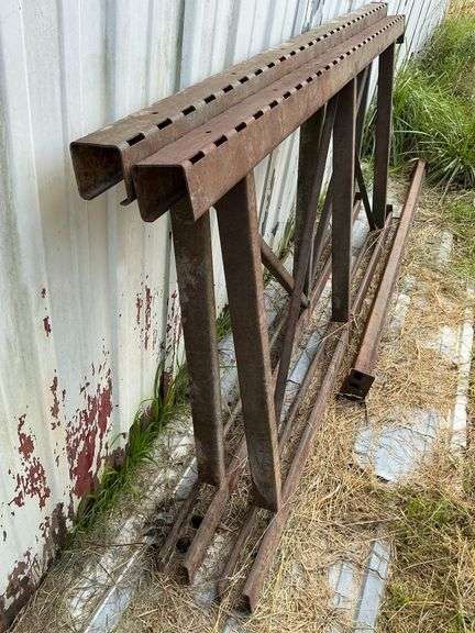 Pallet racking 7' T x 38" D, 6 cross beams 7' image