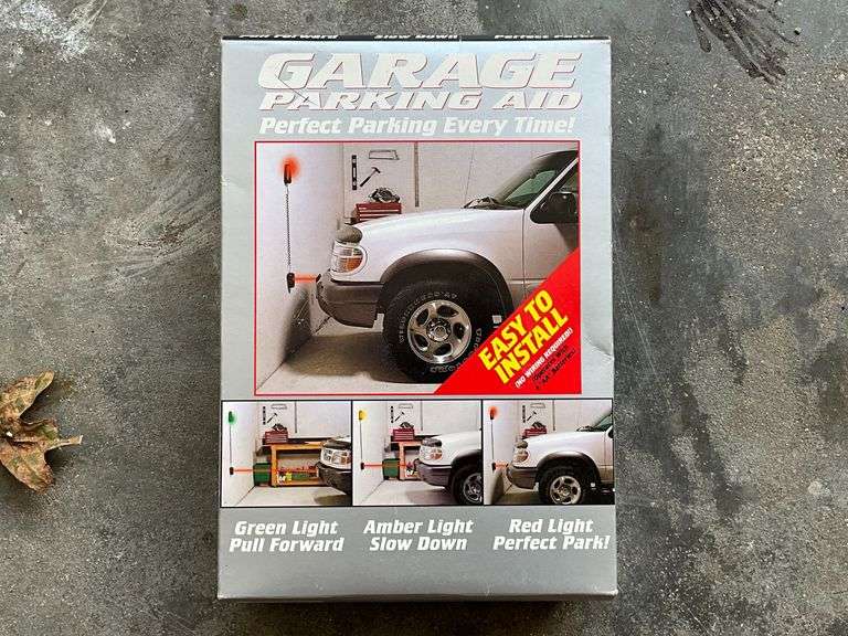 Garage parking aid image