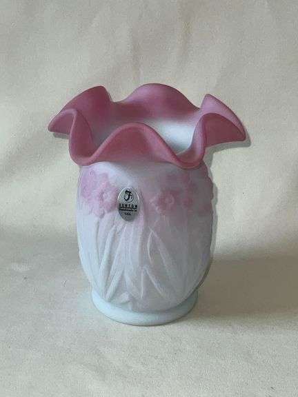 Fenton satin glass daffodil vase with sticker image