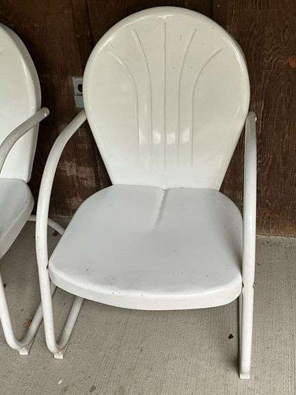 Metal lawn chair image