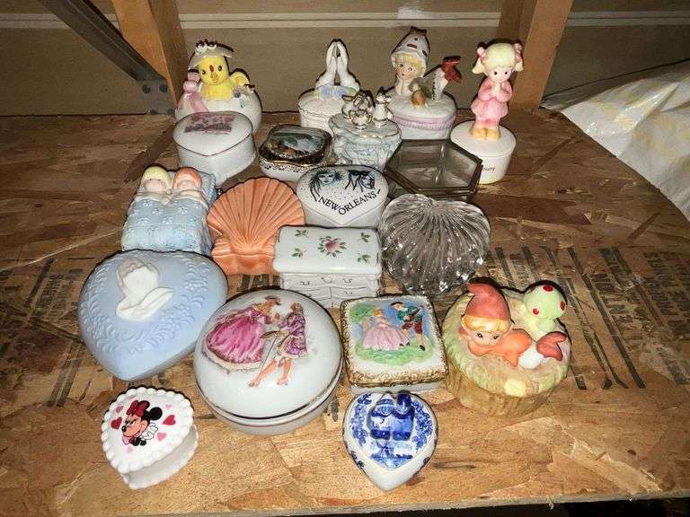 Collection of trinket boxes image
