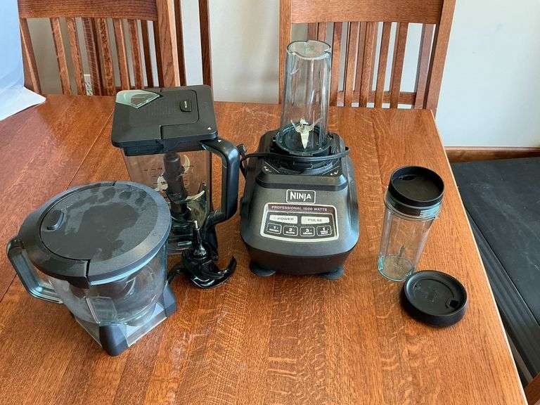 Ninja Professional 1500 watts kitchen center image