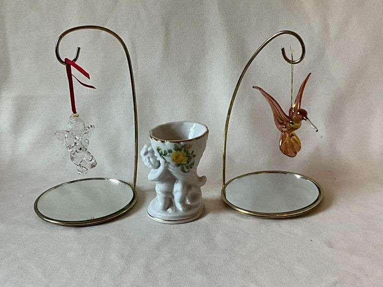 Cherub egg cup, blown glass hummingbird image
