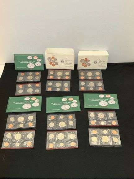 (2) 1992 U.S. Mint Uncirculated Coin Sets image